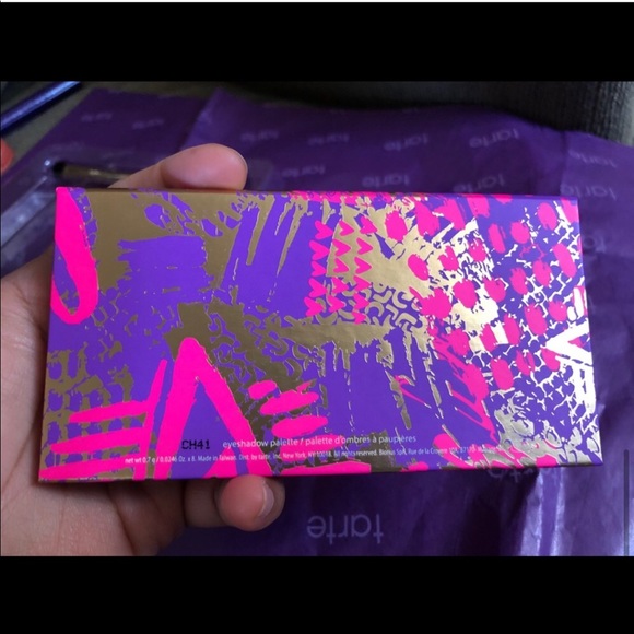 NIB Tarte Dare To Live Eye Set Eyeshadow Make Up - Picture 12 of 15